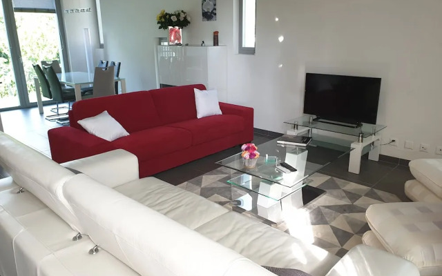 Vevey Elite 3 Bedroom Apartment