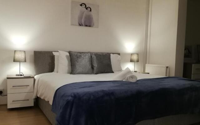 Filton House by Cliftonvalley Apartments