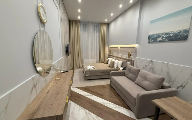 Апартаменты в отеле Миррор 4* МореСолнцеАпарт