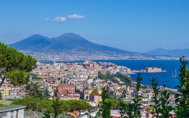 Quite Shelter in Naples