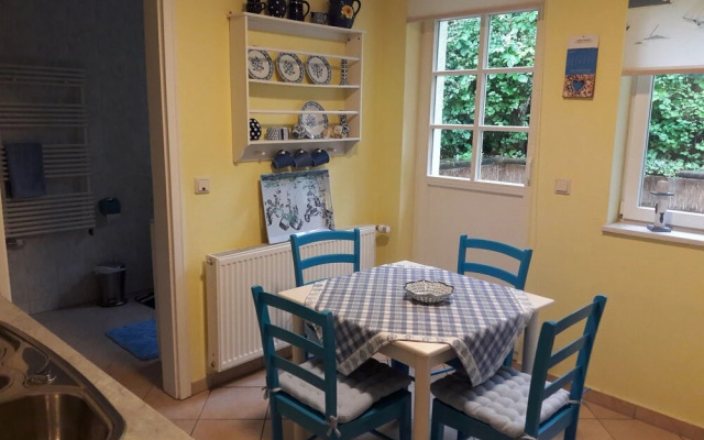 Modern Apartment With Terrace in Steffenshagen