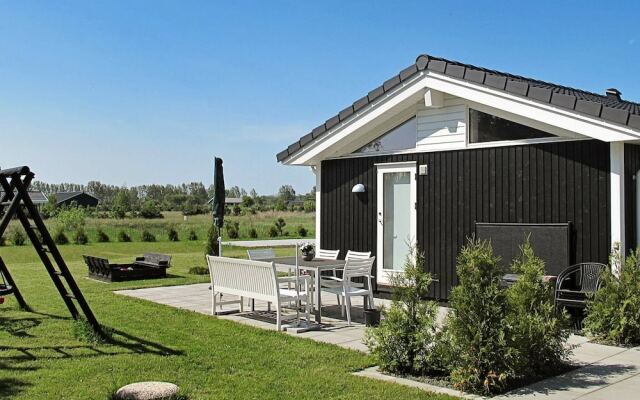 Cozy Holiday Home in Vaeggerlose With Whirlpool