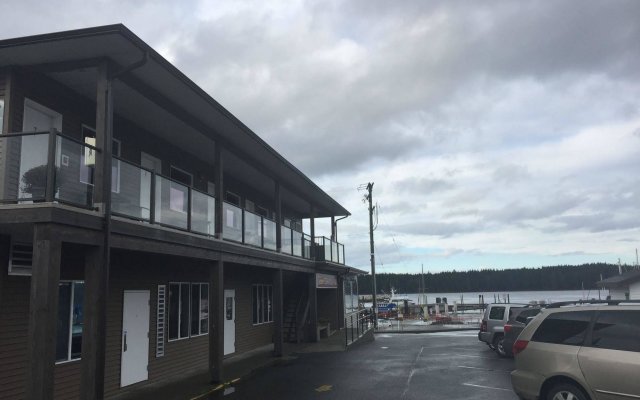 Sportsman's Inn on the Harbour Front