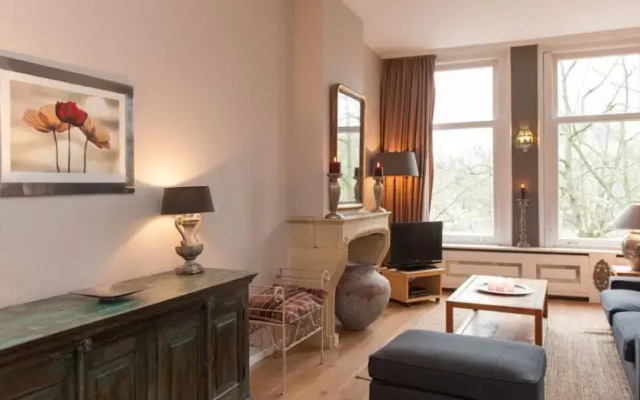 Cosy Canal View apartment