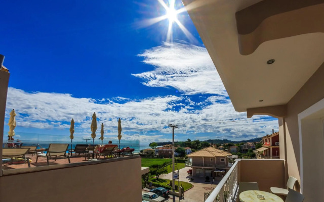 Porto Planos Beach Hotel