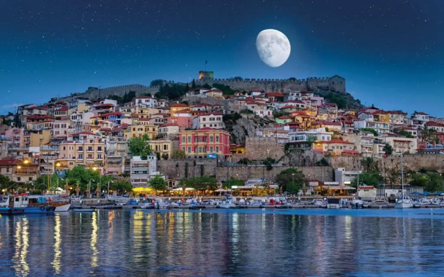 Kavala's central apartment