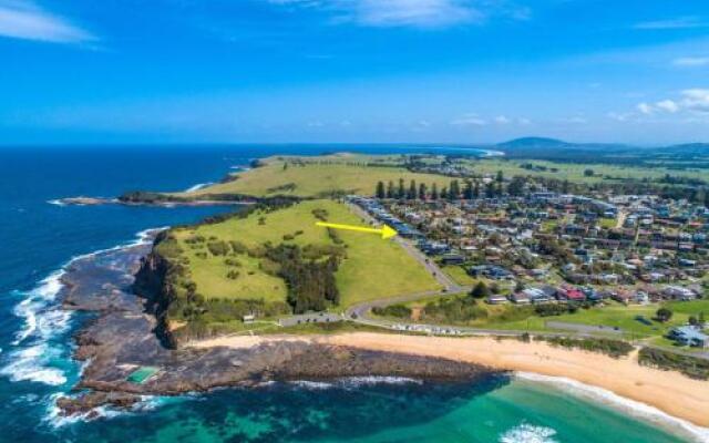 TASMAN DRIVE Gerringong 4pm check out Sundays