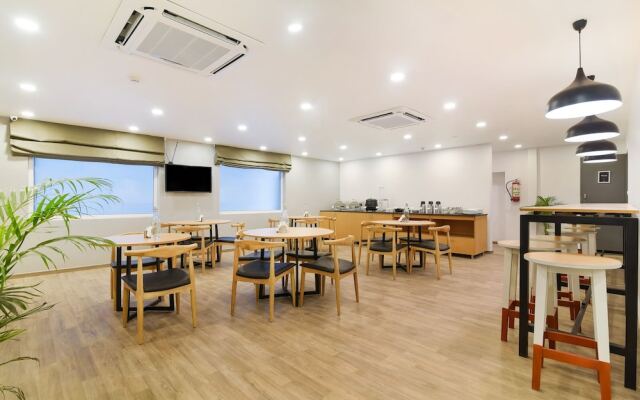 OYO Townhouse 174 Gandhipuram