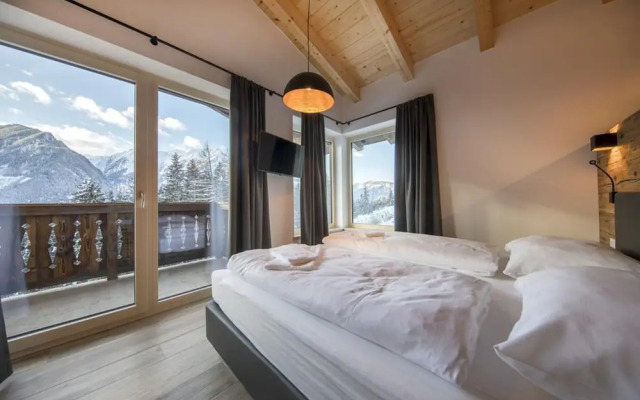 Amazing Chalet in Neukirchen near Wildkogel Ski Arena