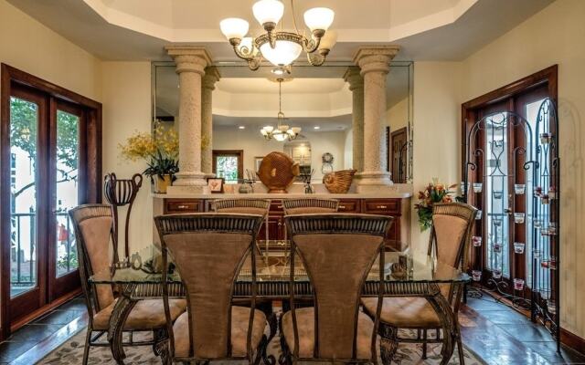 Casa de Mediterranean Home