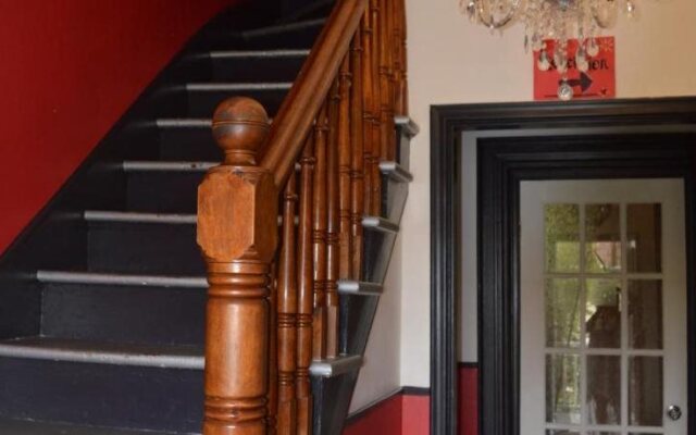Ascendence Halifax Bed & Breakfast