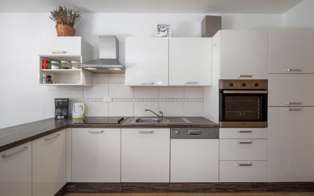 Awesome Apartment in Omisalj With 2 Bedrooms and Wifi