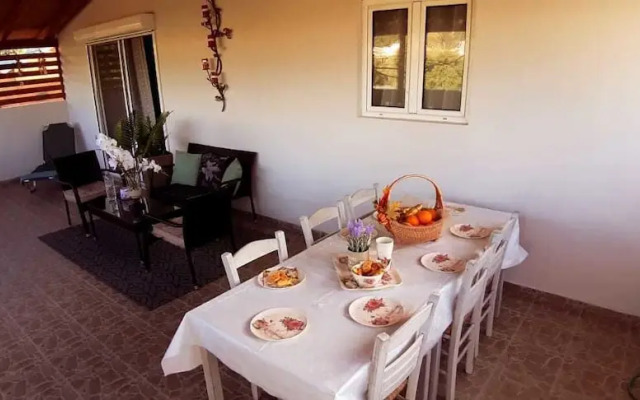 Sea View Holiday House In Ixia