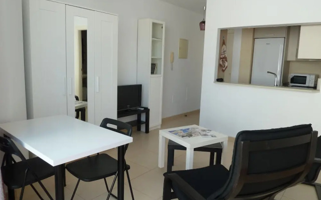 Sunny Apartments Studio