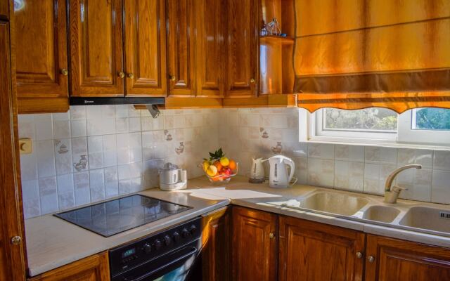 Anemos Holidays House