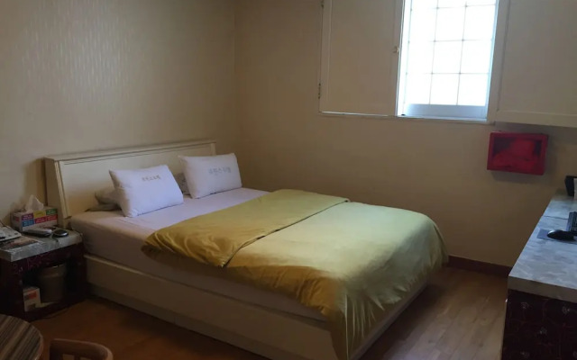 Prince Hotel