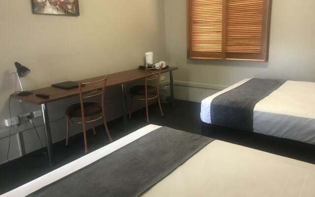 The Cosmopolitan Motel and Serviced Apartments