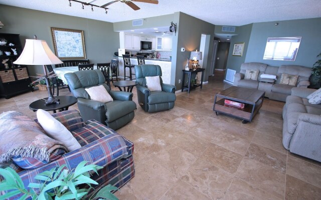 Pier House 402