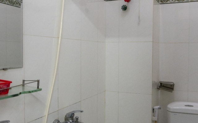 Ngoc Trinh Hotel Binh Tan By Zuzu – Bathroom – Ho Chi Minh City