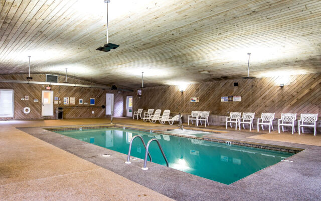 Econo Lodge Inn & Suites Lincoln