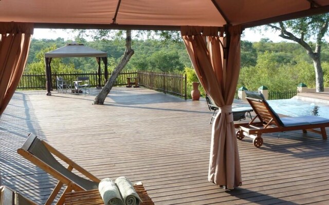 Muweti Bush Lodge