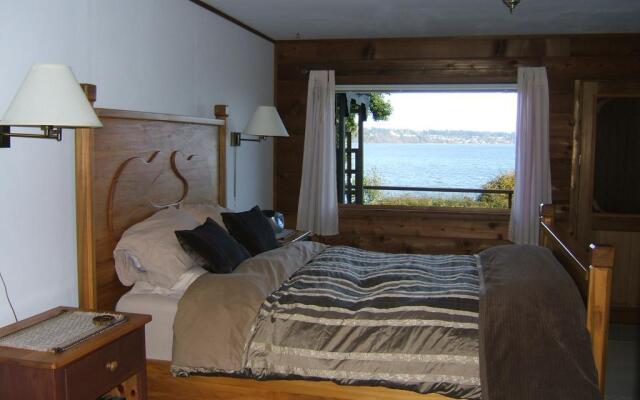 The Beach House Bed & Breakfast