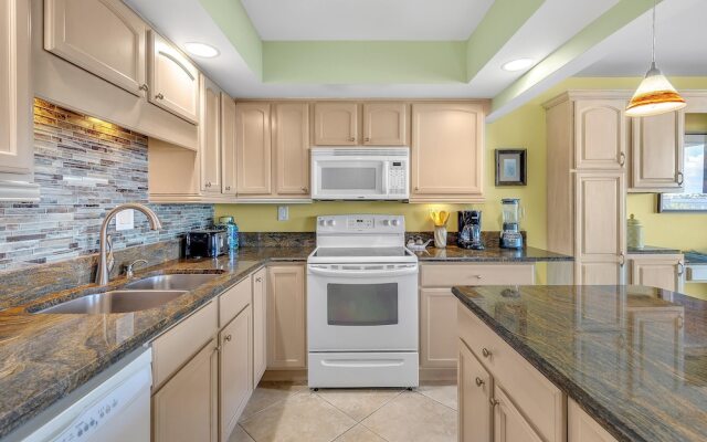 Seaspray Riverside 214