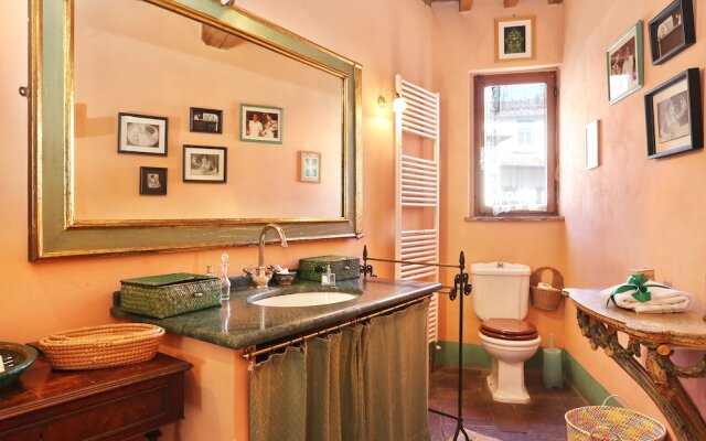 Delfina by Vacation in Lucca
