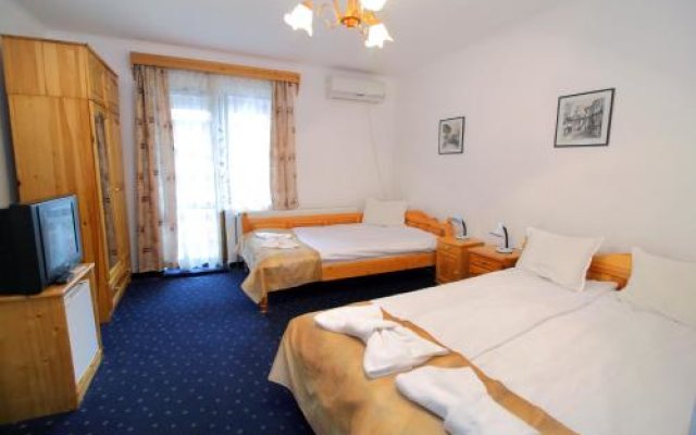 Family Hotel Izvora