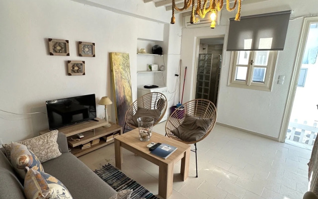 Myconian Avra Apartment