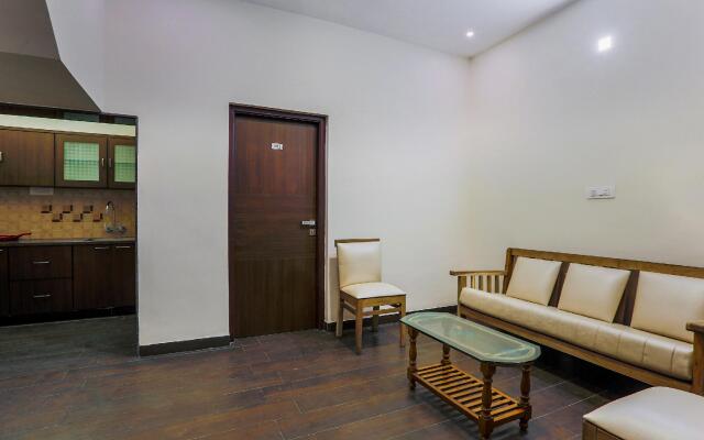 OYO 79915 SRJs Thaneesh Residency