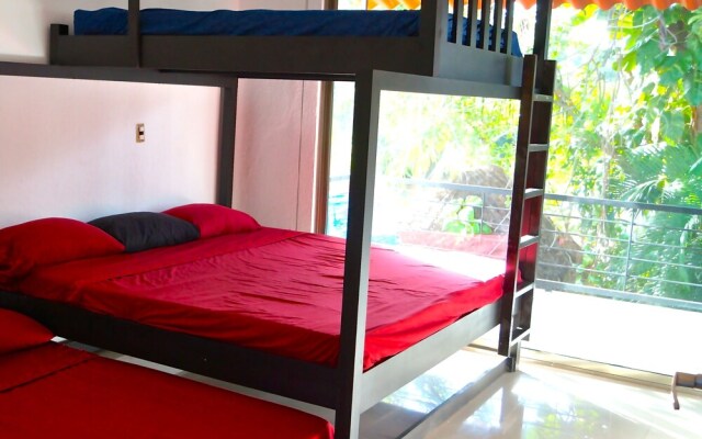 Villa Espacioyocte With Pool in Playa del Carmen for 16 People