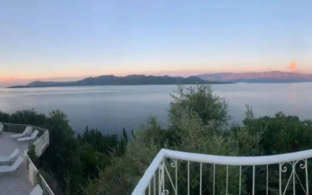 Sunrise Hotel Nikiana Lefkada