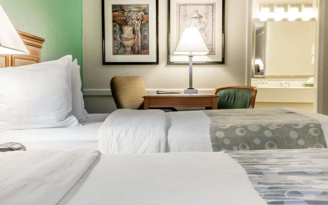 Quality Inn Tulsa Central