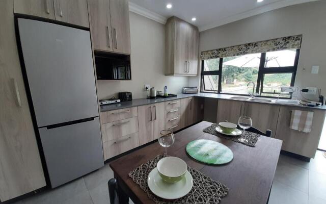 Studio 5 Churchill Lane Apartment