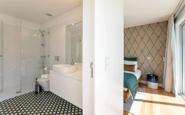 Luminous Premium Loft w/AC & Terrace by LovelyStay