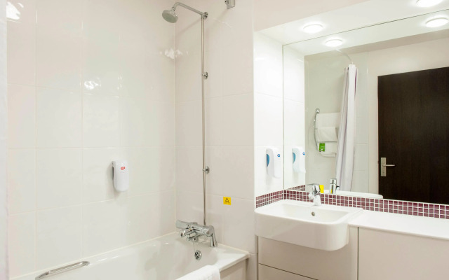 Premier Inn Wrexham City Centre