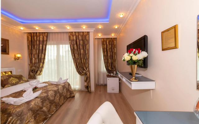 Charm Hotel