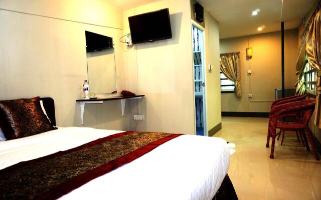 AKT Hotel - A Kyi Taw