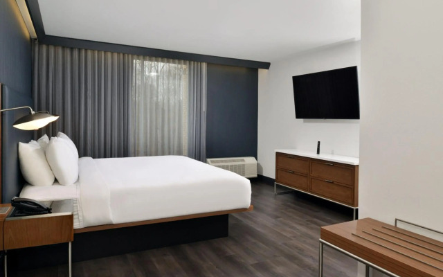 Courtyard by Marriott Raleigh Cary Crossroads