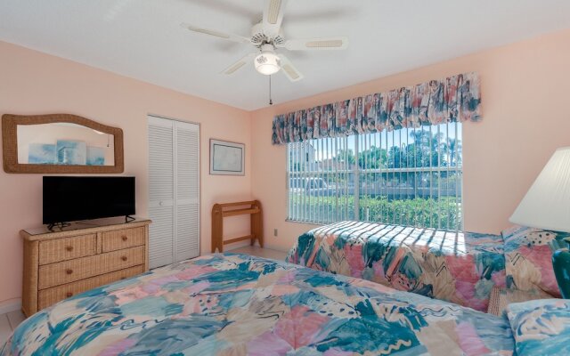 Vista Verde North by Vtrips