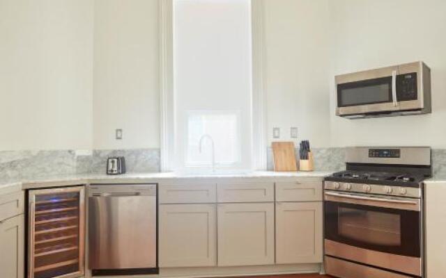 Sleek 2BR in Marigny by Sonder