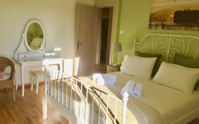 Luxury apartment near metro-Athens view