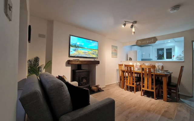Stunning Sea View Blue Haven in Penmaenmawr