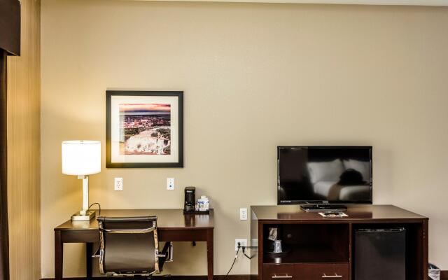 Holiday Inn Express Cheektowaga North East by IHG