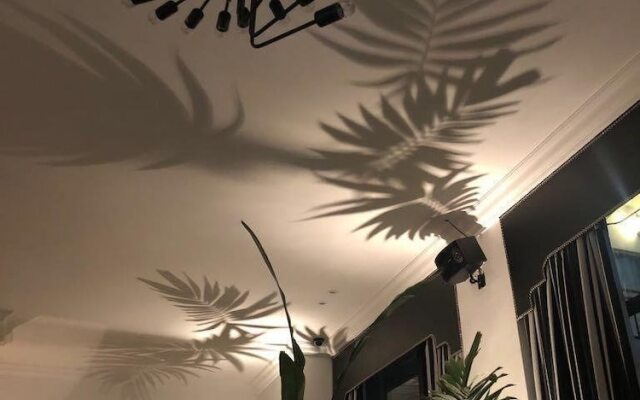 Mikhael's Hotel