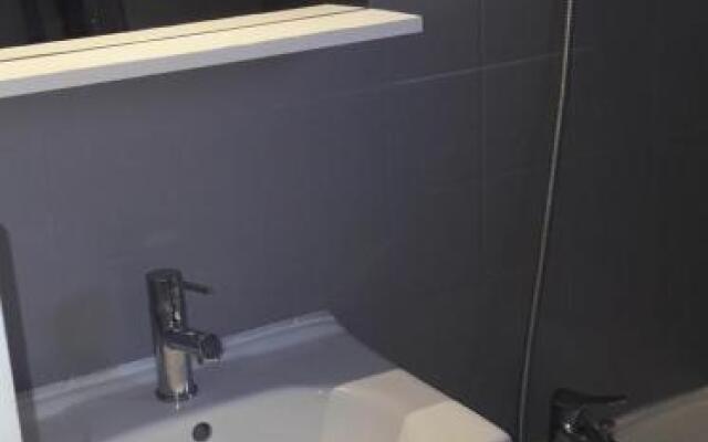 F2 50m de la mer avec parking privé