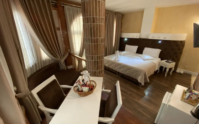 The Red Bricks Hotel
