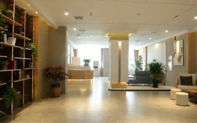 Chongqing Yishi Rongtai Hotel