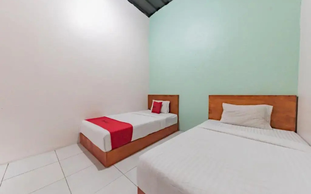 RedDoorz near UNSIKA University Karawang